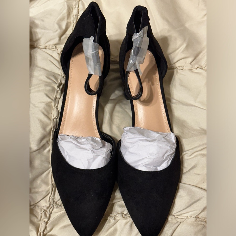 Black low heal dress shoes